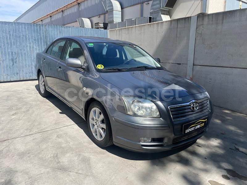 Gris / plata Usado 2005 Toyota Avensis Sol Berlina | 3800 € (Precio justo) - Imagen 1/4