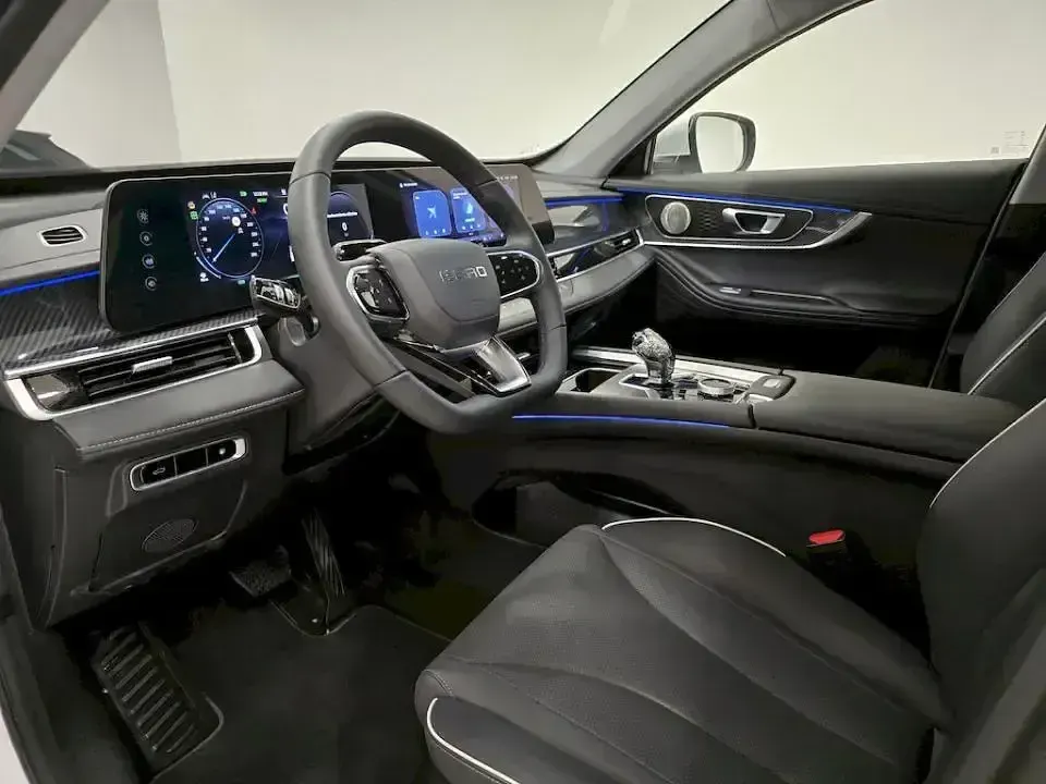 Usado Ebro s700 Luxury 147 CV (108 kW) 2025 Blanco SUV