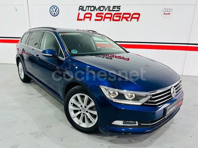 Usado VW Passat Edition 150 CV (110 kW) 2019 Azul Familiar