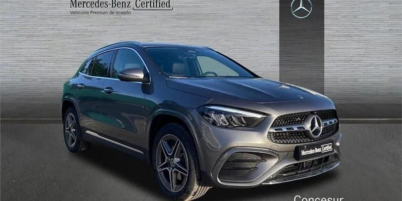 Usado Mercedes GLA200 150 CV (110 kW) 2024 Gris SUV