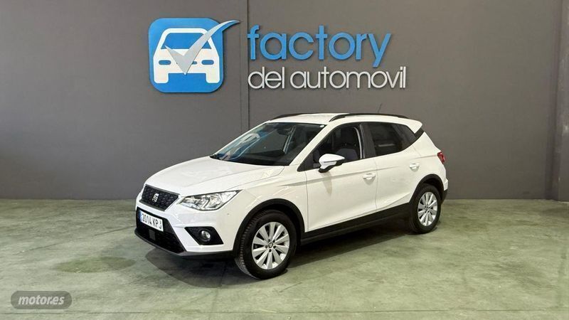 Usado Seat Arona Ecomotive 96 CV (70 kW) 2018 Blanco SUV