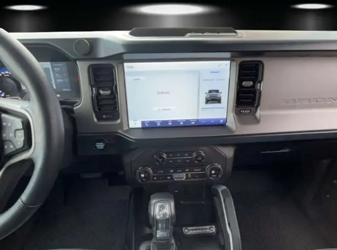 Usado Ford Bronco Outer Banks 334 CV (245 kW) 2023 Gris SUV