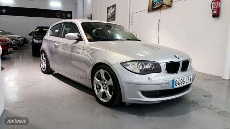 Usado BMW 123 Coupé 204 CV (150 kW) 2008 Plateado Coupe