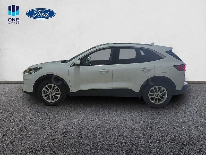 Usado Ford Kuga Titanium 190 CV (139 kW) 2021 Blanco SUV