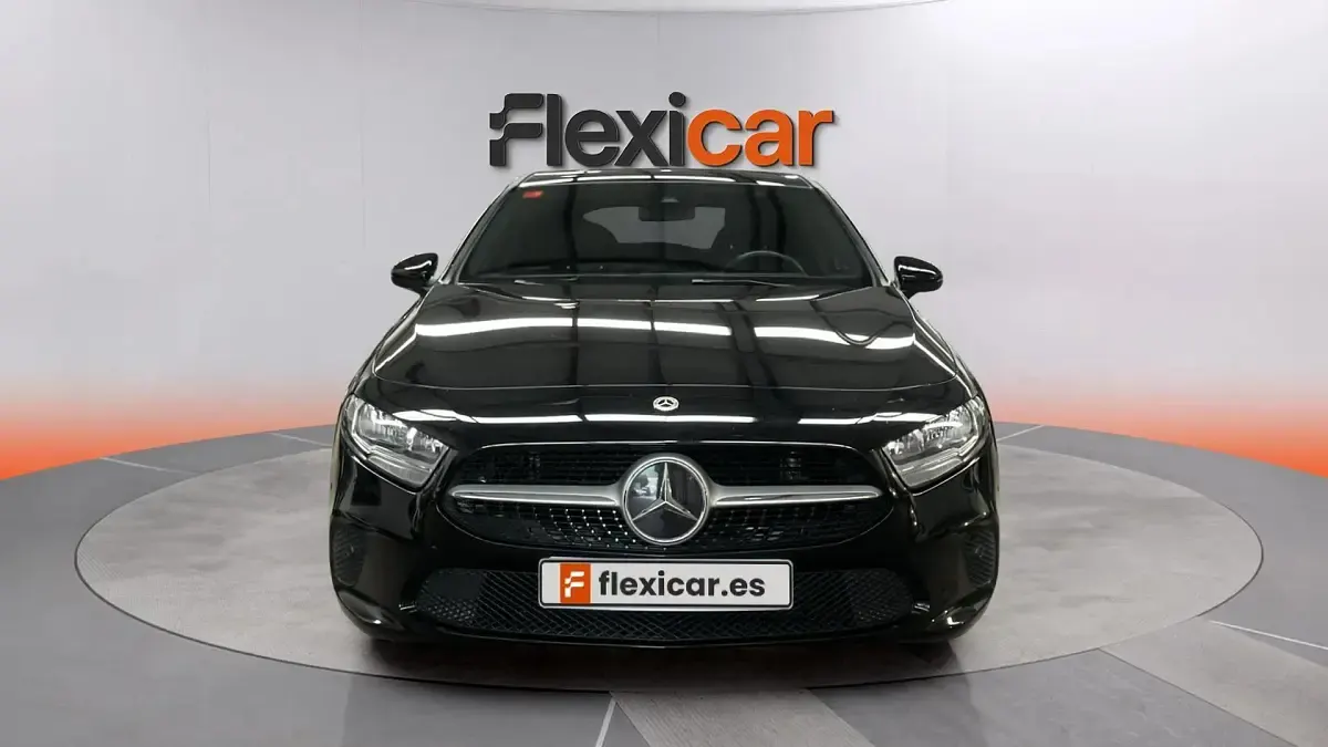 Usado Mercedes A200 163 CV (119 kW) 2021 Negro Berlina