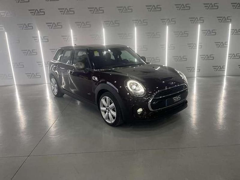 Käytetty Mini Cooper S 192 HP (141 kW) 2018 Punainen Viistoperä