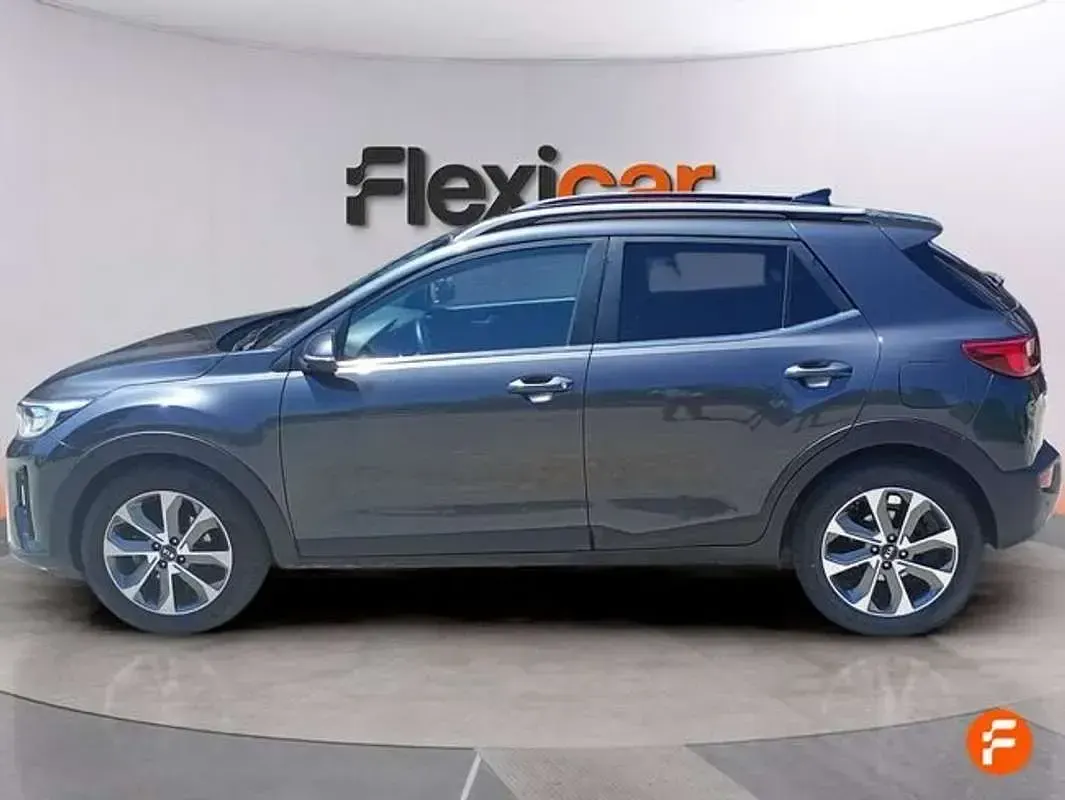 Usado Kia Stonic 101 CV (74 kW) 2018 Gris SUV