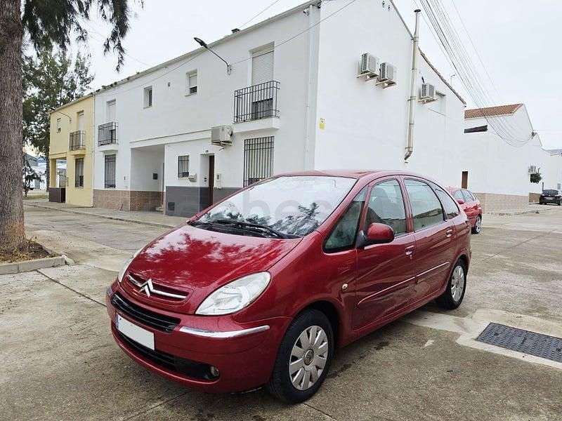 Usado Citroën Xsara Picasso 110 CV (80 kW) 2010 Granate Monovolumen