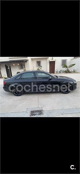 Usado Audi A4 136 CV (100 kW) 2011 Negro Berlina