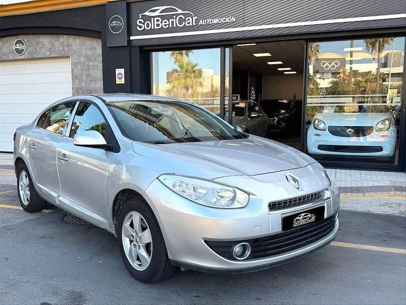 Usado Renault Fluence Dynamique 110 CV (80 kW) 2010 Gris Berlina