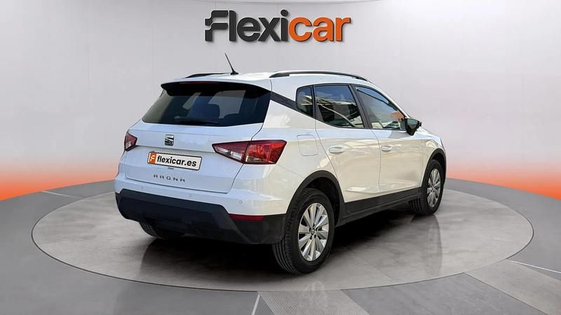 Usado Seat Arona Ecomotive 95 CV (69 kW) 2019 Blanco SUV