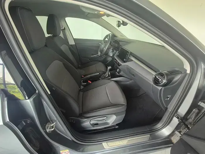 Usado Skoda Fabia Selection 115 CV (84 kW) 2025 Gris Utilitario