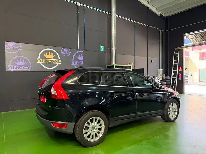 Usado Volvo XC60 Momentum 175 CV (128 kW) 2010 Negro SUV