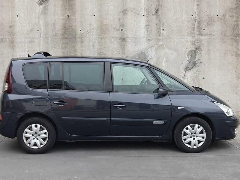 Usado Renault Espace Authentique 130 CV (95 kW) 2007 Gris / plata Monovolumen