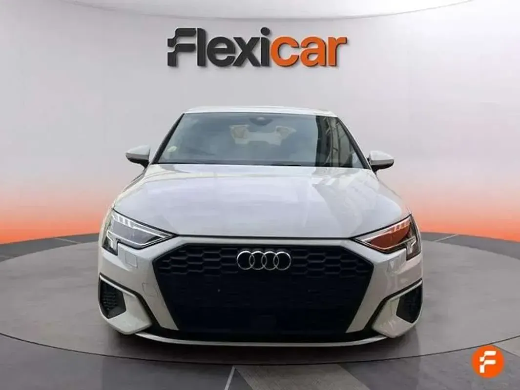 Usado Audi A3 Sportback 116 CV (85 kW) 2021 Blanco Utilitario