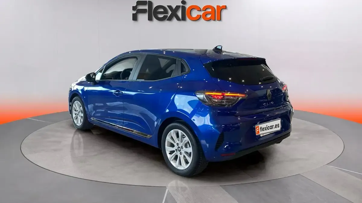 Usado Renault Clio V 140 CV (102 kW) 2023 Azul Berlina