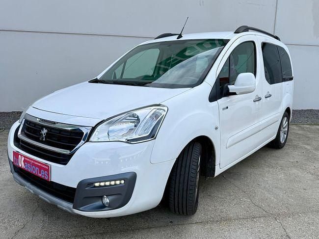 Usado Peugeot Partner Style 120 CV (88 kW) 2016 Blanco Monovolumen