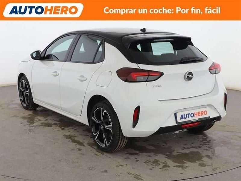 Usado Opel Corsa GS Line 101 CV (74 kW) 2022 Blanco Utilitario