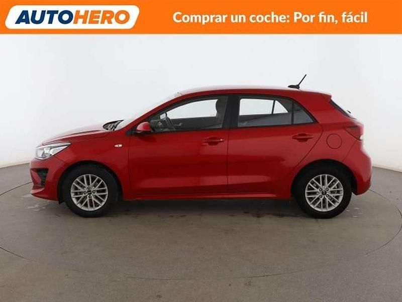 Usado Kia Rio 84 CV (61 kW) 2021 Rojo Utilitario
