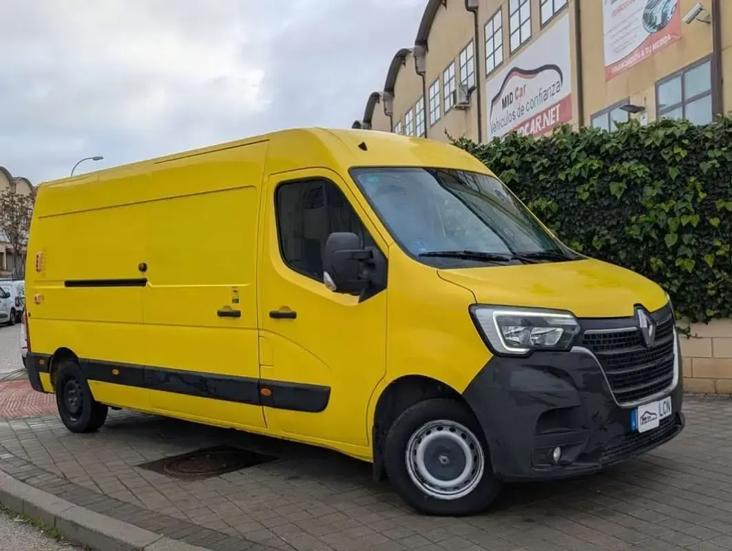 Usado Renault Master 135 CV (99 kW) 2019 Amarillo Van