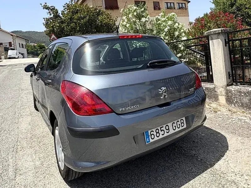 Usado Peugeot 308 Premium 150 CV (110 kW) 2008 Gris / plata Berlina