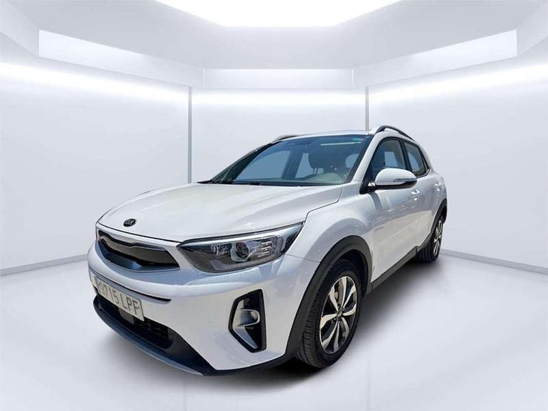 Usado Kia Stonic 120 CV (88 kW) 2021 Blanco SUV