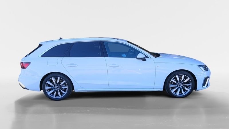 Usado Audi A4 S-Line 163 CV (119 kW) 2024 Blanco Familiar