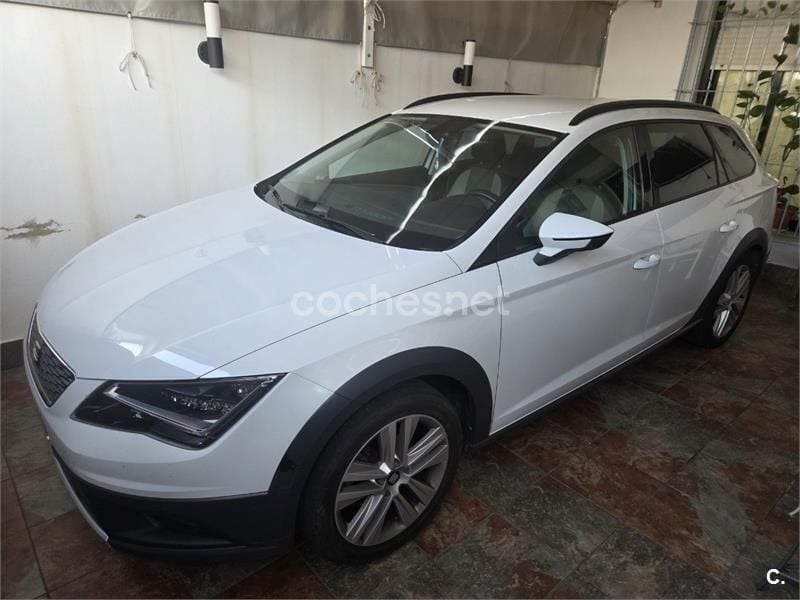Blanco Usado 2017 Seat Leon X-Perience Xperience Familiar | 11.600 € - Imagen 1/4