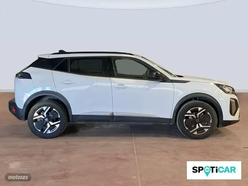 Usado Peugeot 2008 Allure 100 CV (73 kW) 2024 Blanco SUV