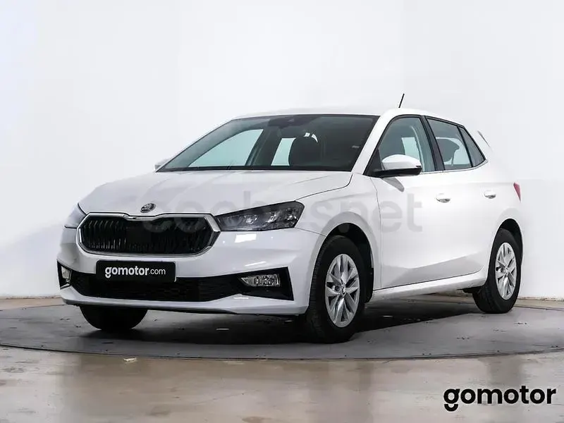 Usado Skoda Fabia Ambition 110 CV (80 kW) 2024 Blanco Utilitario