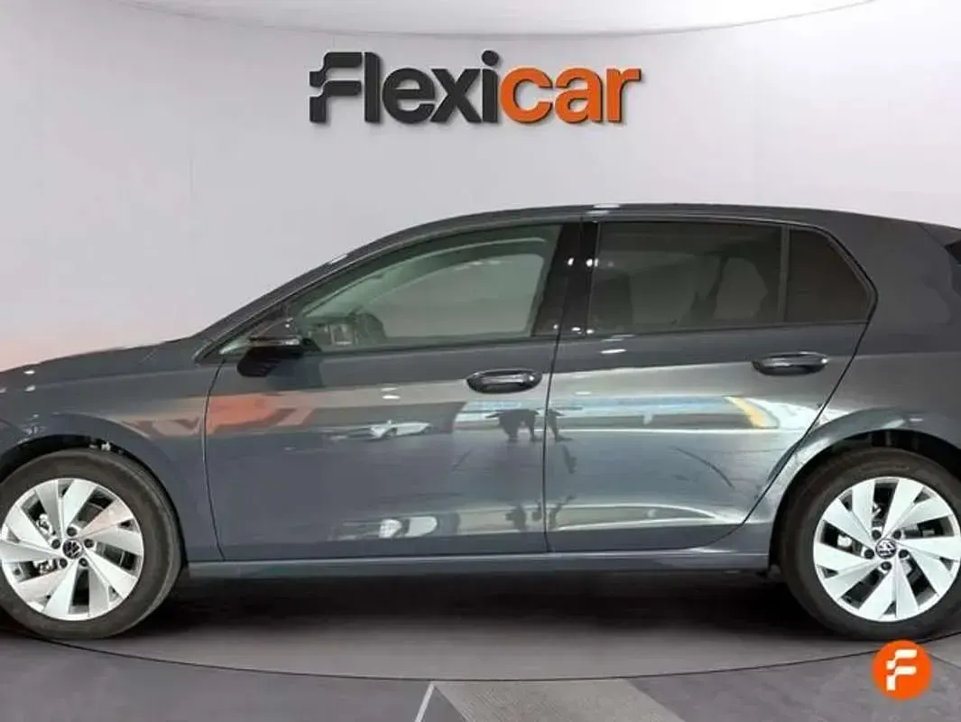 Usado VW Golf VIII 116 CV (85 kW) 2026 Gris Utilitario
