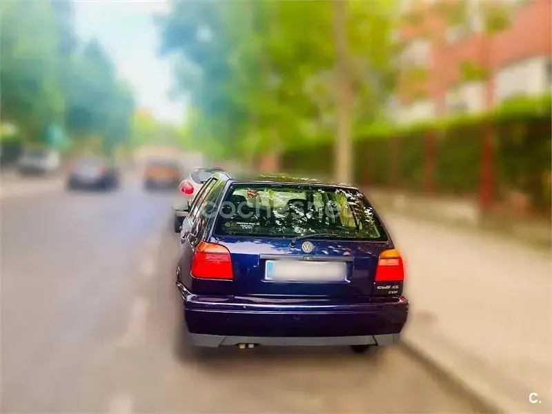 Usado VW Golf III 90 CV (66 kW) 1996 Azul Berlina