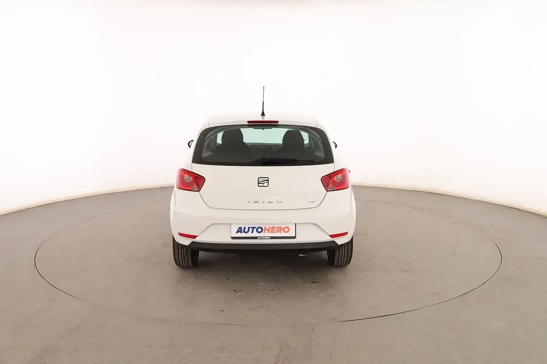 Usado Seat Ibiza Reference 90 CV (66 kW) 2017 Blanco Berlina