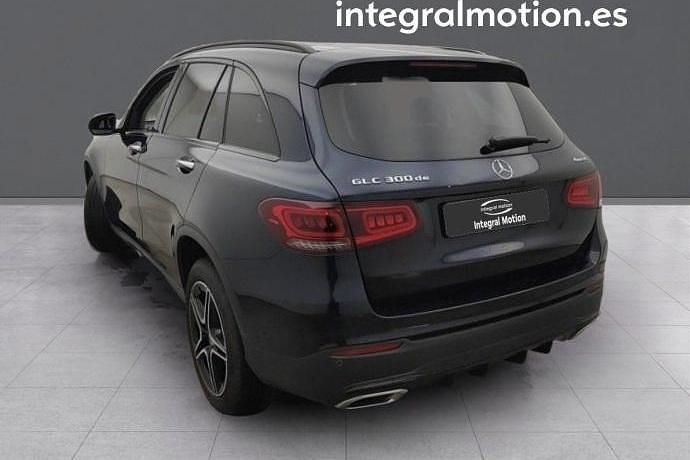 Usado Mercedes GLC300 306 CV (225 kW) 2022
