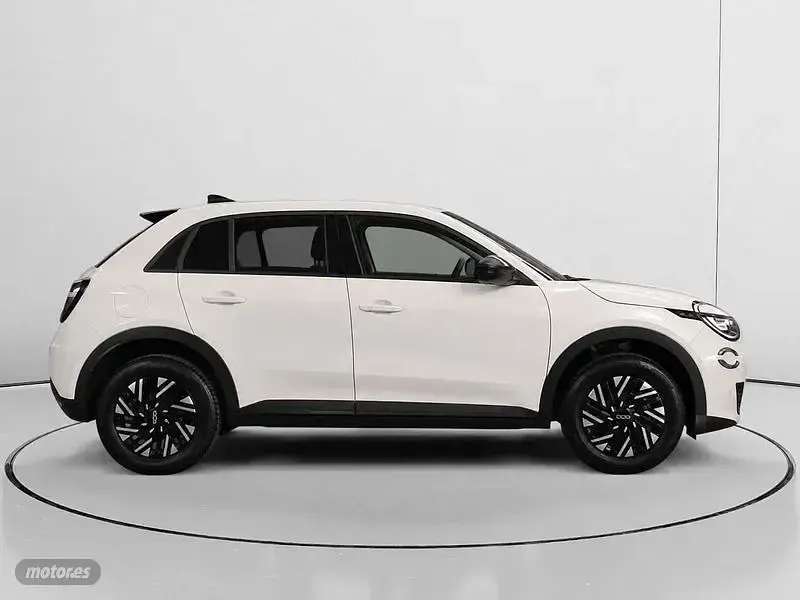 Usado Fiat 600 110 CV (80 kW) 2025 Blanco SUV