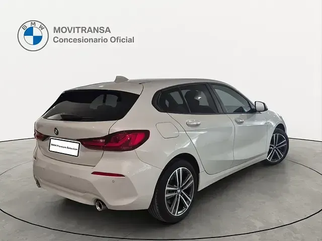 Usado BMW 118 Comfort Edition 150 CV (110 kW) 2021 Blanco Utilitario