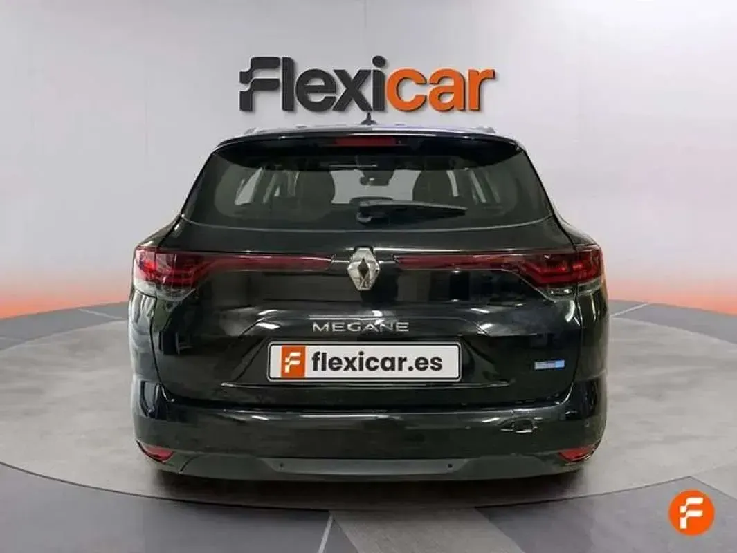 Usado Renault Mégane IV Business 160 CV (117 kW) 2021 Gris Familiar