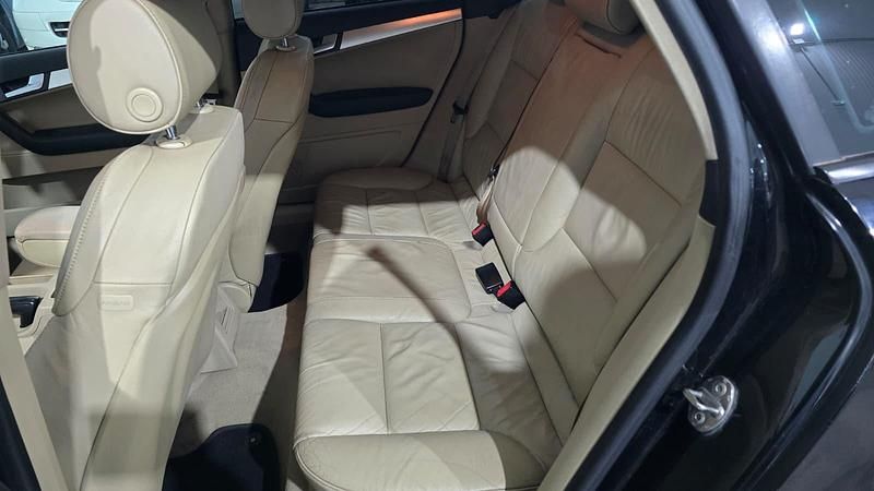 Usado Audi A3 Sportback Attraction 140 CV (102 kW) 2005 Negro Utilitario