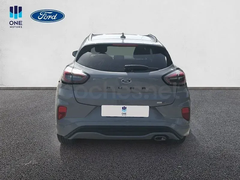 Usado Ford Puma ST-Line X 125 CV (91 kW) 2023 Gris / plata SUV