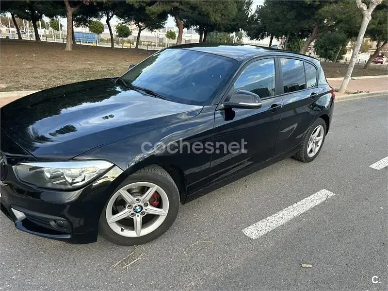 Usado BMW 116 116 CV (85 kW) 2019 Negro Utilitario