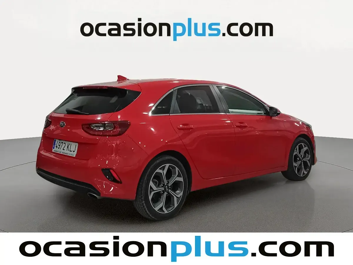 Usado Kia Ceed 140 CV (102 kW) 2018 Rojo Utilitario