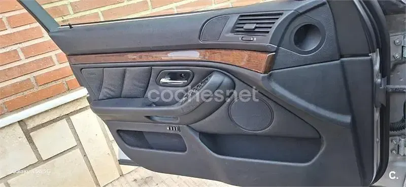 Usado BMW 530 Exclusive 193 CV (141 kW) 2004 Gris / plata Berlina