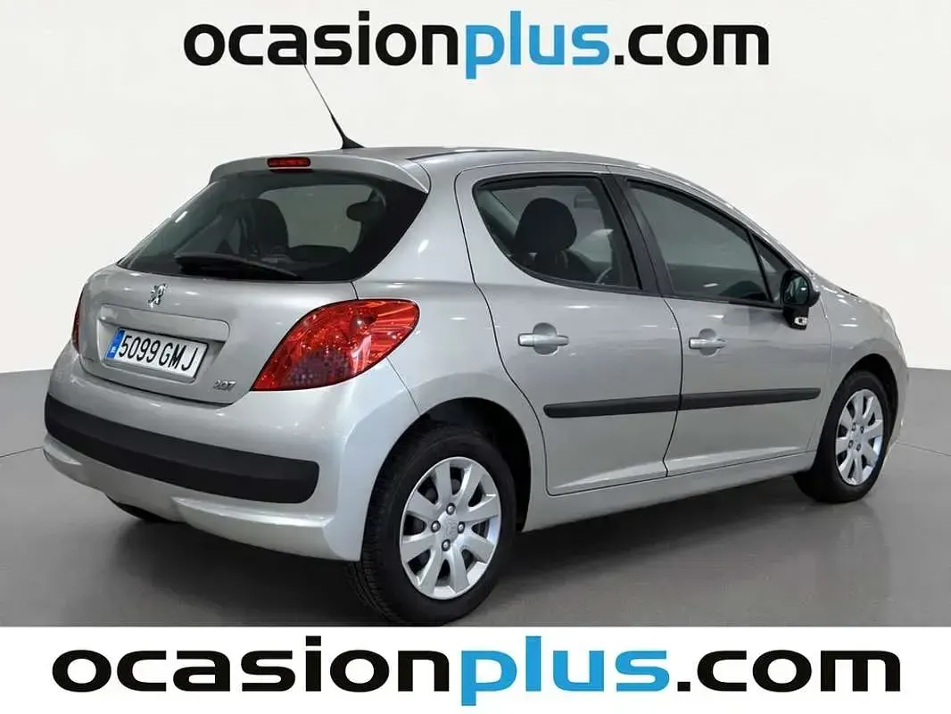 Usado Peugeot 207 95 CV (69 kW) 2009 Gris Utilitario