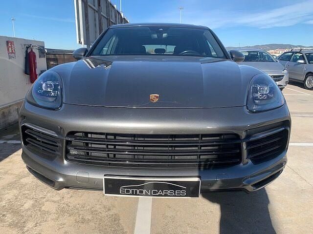 Usado Porsche Cayenne 462 CV (339 kW) 2021 Gris / plata SUV