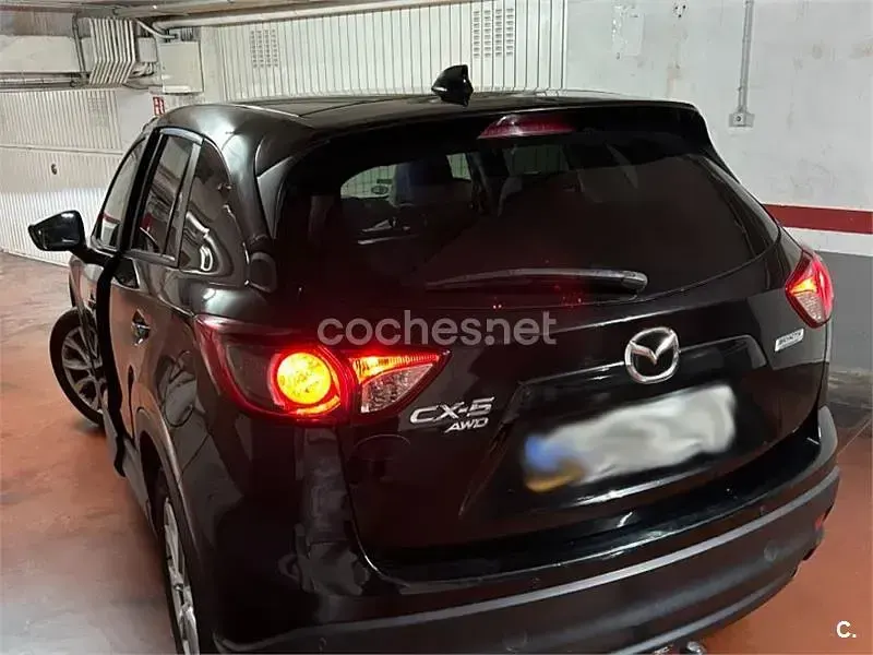 Usado Mazda CX-5 Luxury 150 CV (110 kW) 2014 Negro SUV