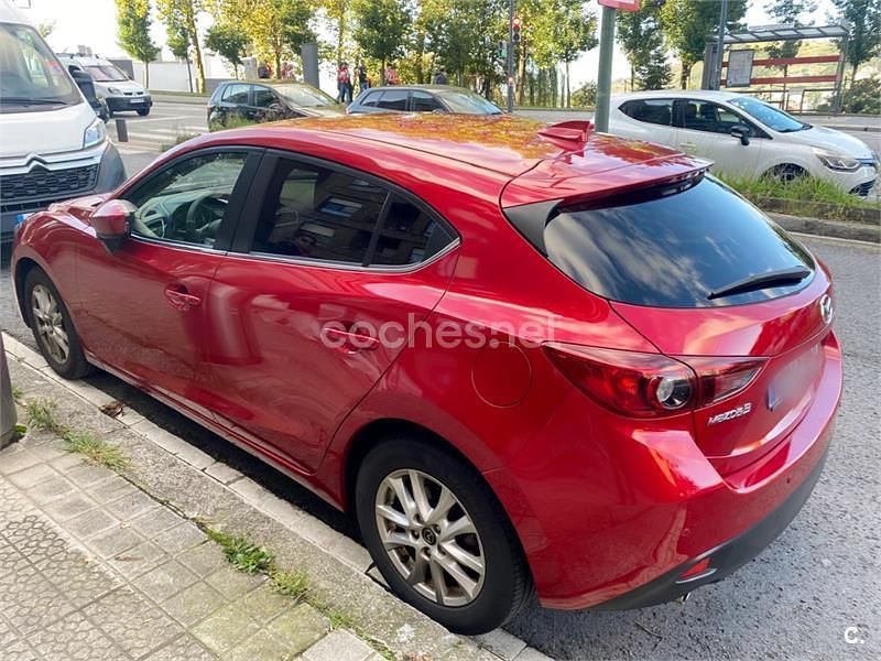 Usado Mazda 3 Style 105 CV (77 kW) 2015 Granate Berlina