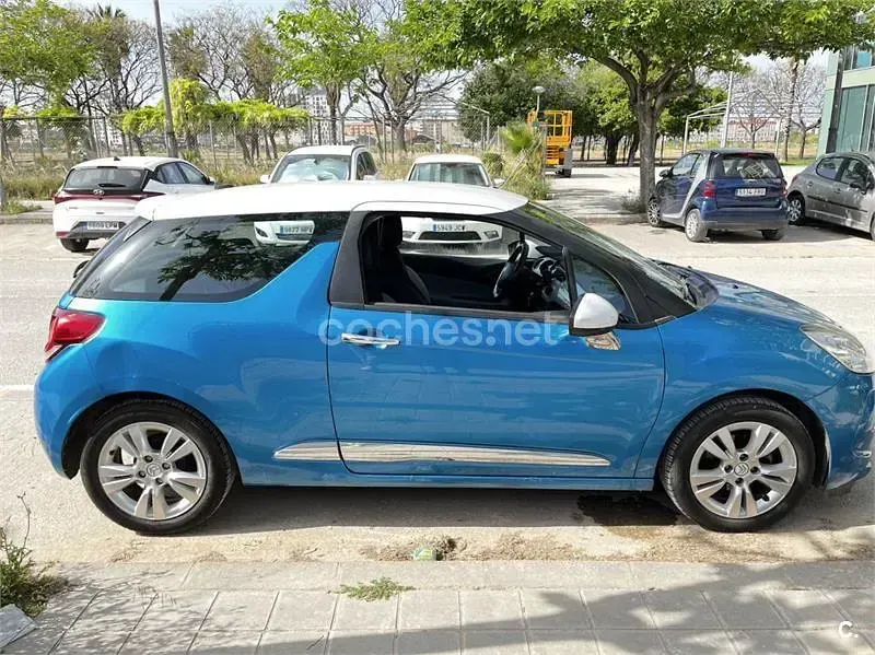 Begagnad Citroën DS3 68 HK (50 kW) 2011 Blå Halvkombi