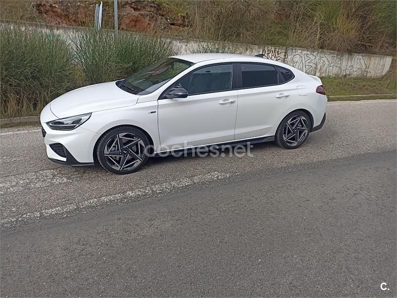 Usado Hyundai i30 N Line 140 CV (102 kW) 2024 Blanco Berlina
