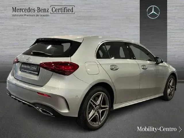 Usado Mercedes A250 218 CV (160 kW) 2025 Plata hightech
