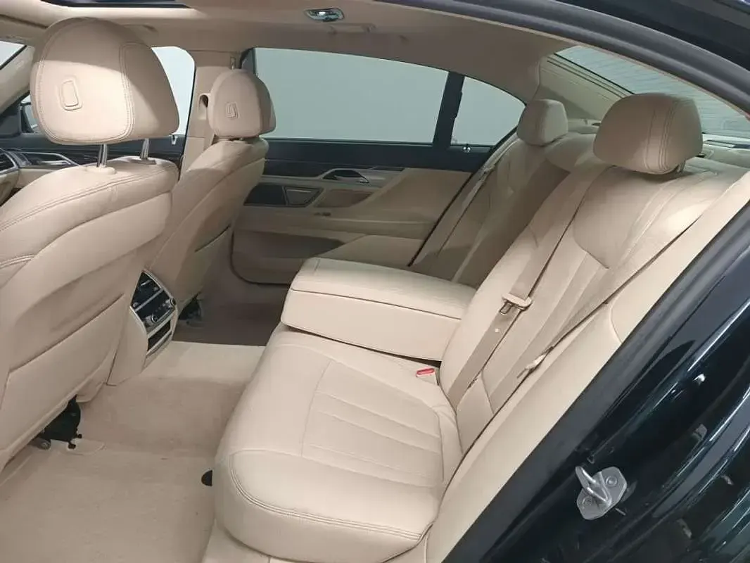 Usado BMW 745e 398 CV (292 kW) 2019 Azul Berlina